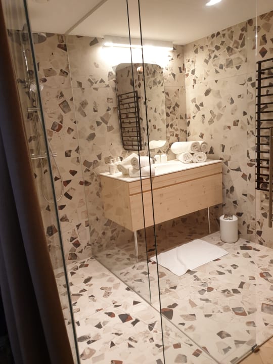 Zimmer Mari Pop Hotel