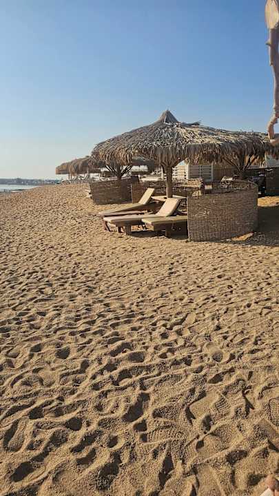 Strand Hotel Caves Beach Resort (Adults Only)