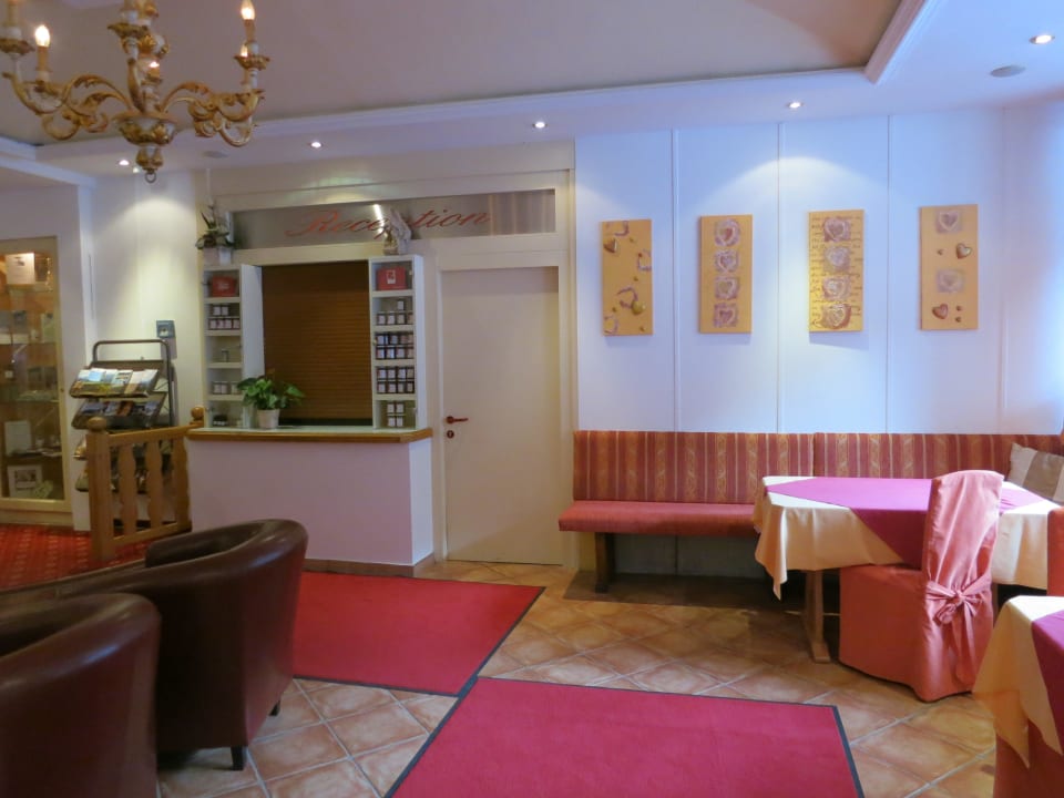 Rezeption Genießerhotel Alpin