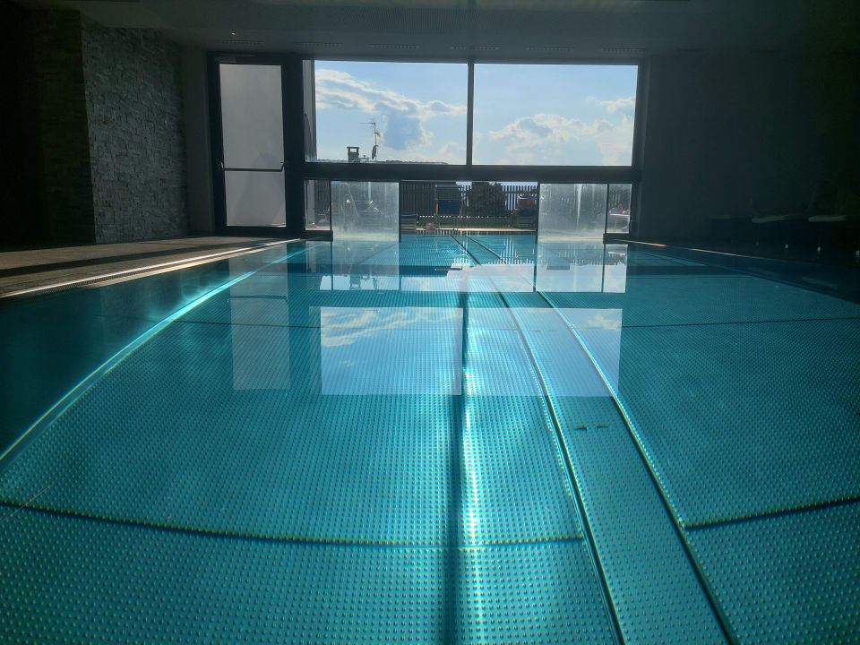 Pool MONTARA | living mountain air