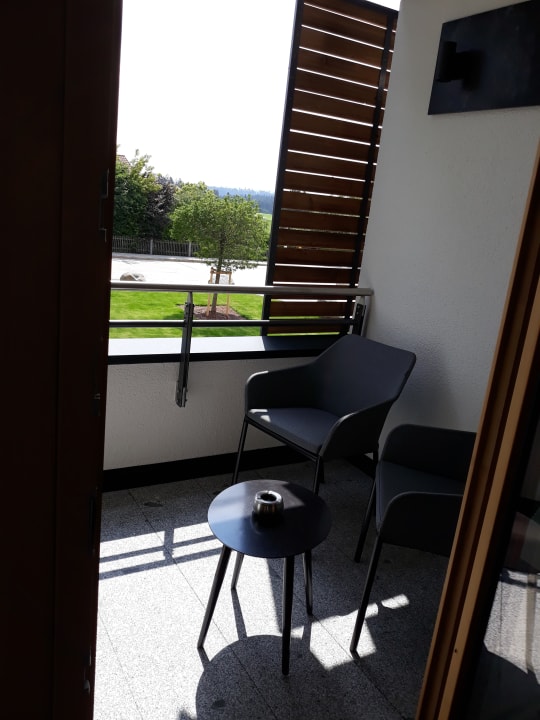 Balkon (mit sehr bequemen Stühlen) 1. OG Bayerwald Stubn DZ Das Stemp Wellnessresort