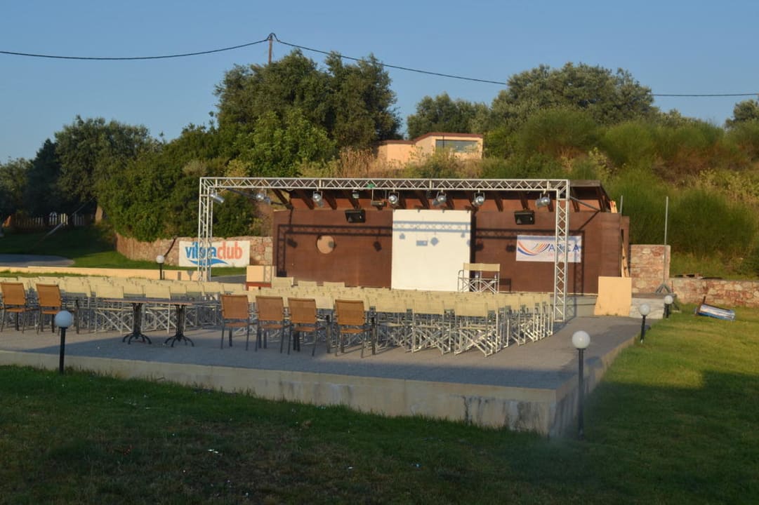 Italienisches Animationstheater Atlantica Mikri Poli Rhodes