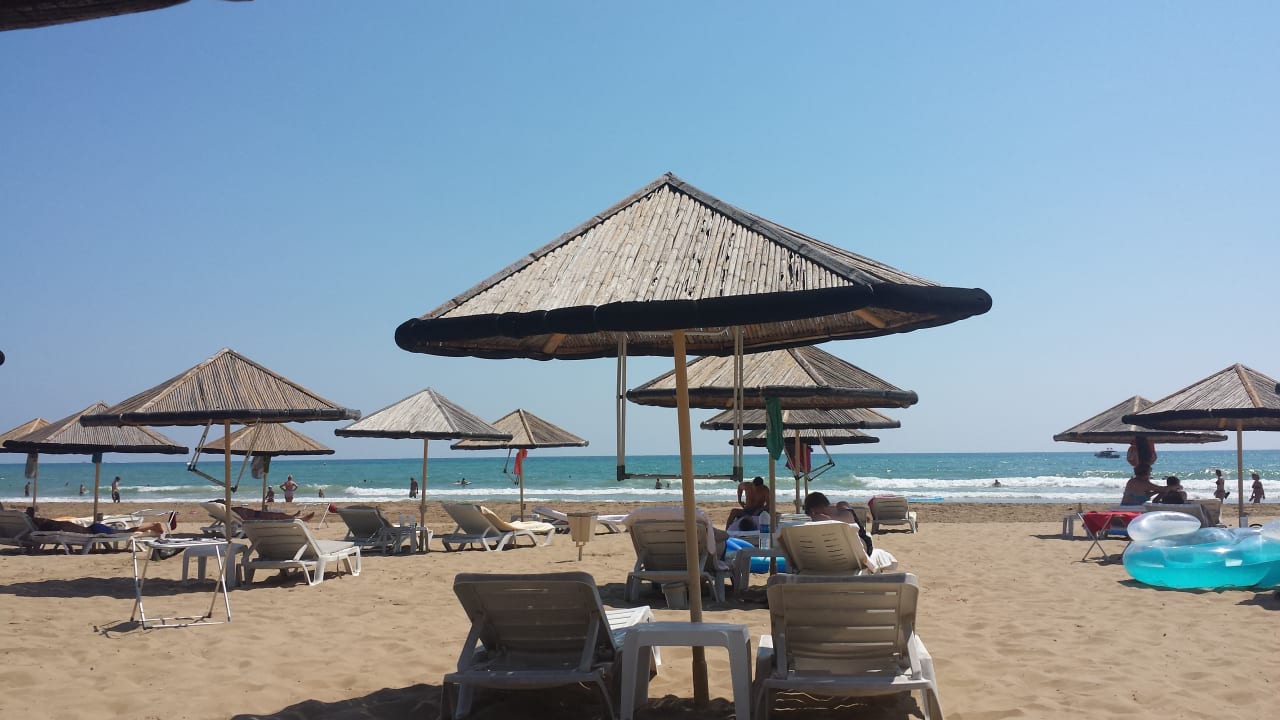 Strand Hotel Defne Garden