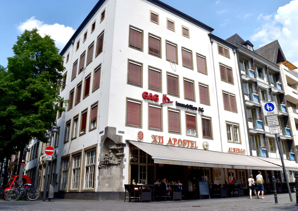 Außenansicht XII Apostel Hotel Albergo