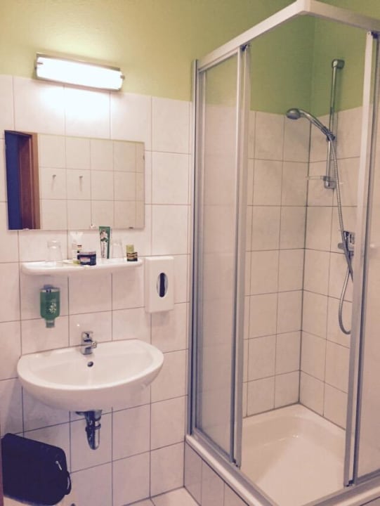 Dusche / Waschbecken Feel Good Hotel Chemnitz
