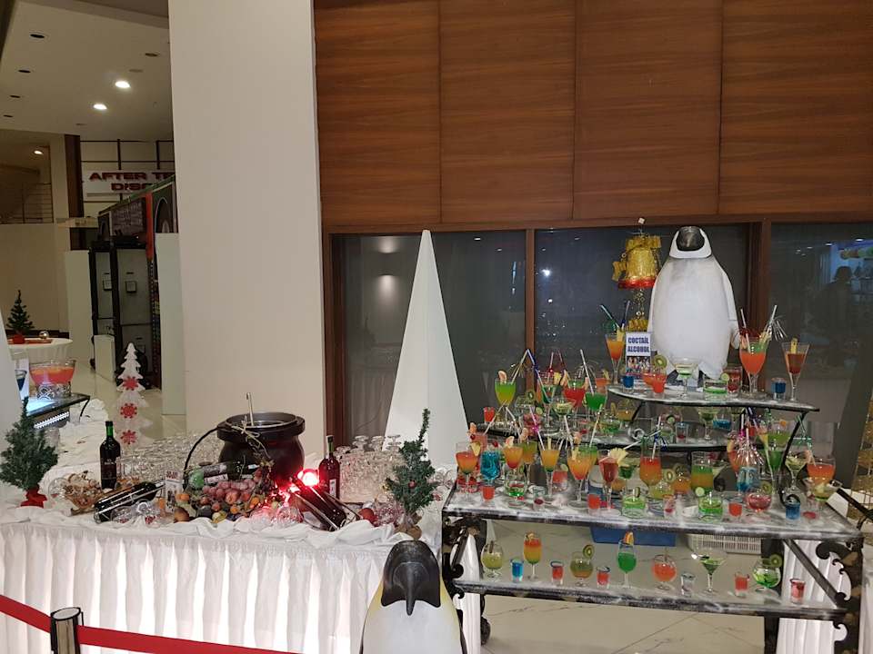 Gastro Limak Lara Deluxe Hotel & Resort