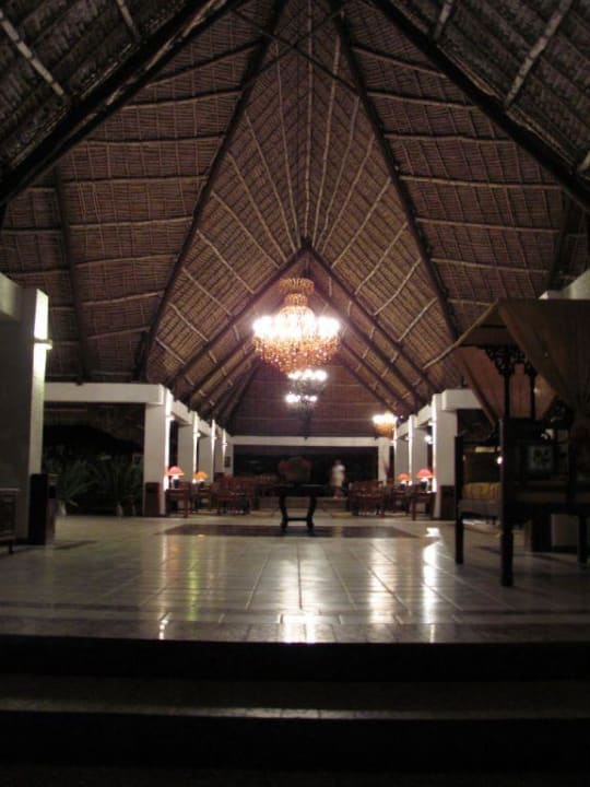 Eingang Karafuu Beach Resort & Spa