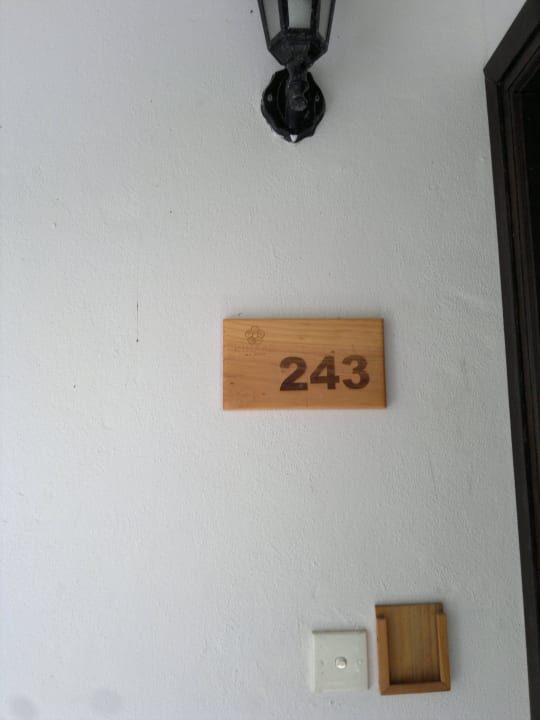 Eingang Kihaa Maldives