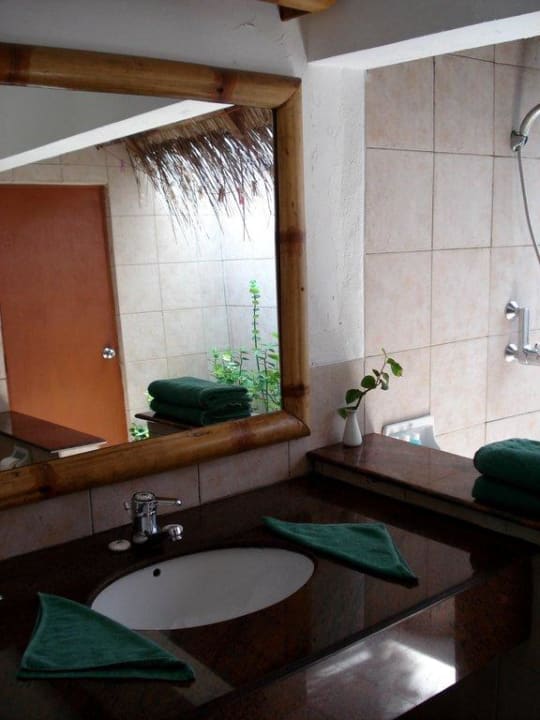 Freiluftbadezimmer Angaga Island Resort