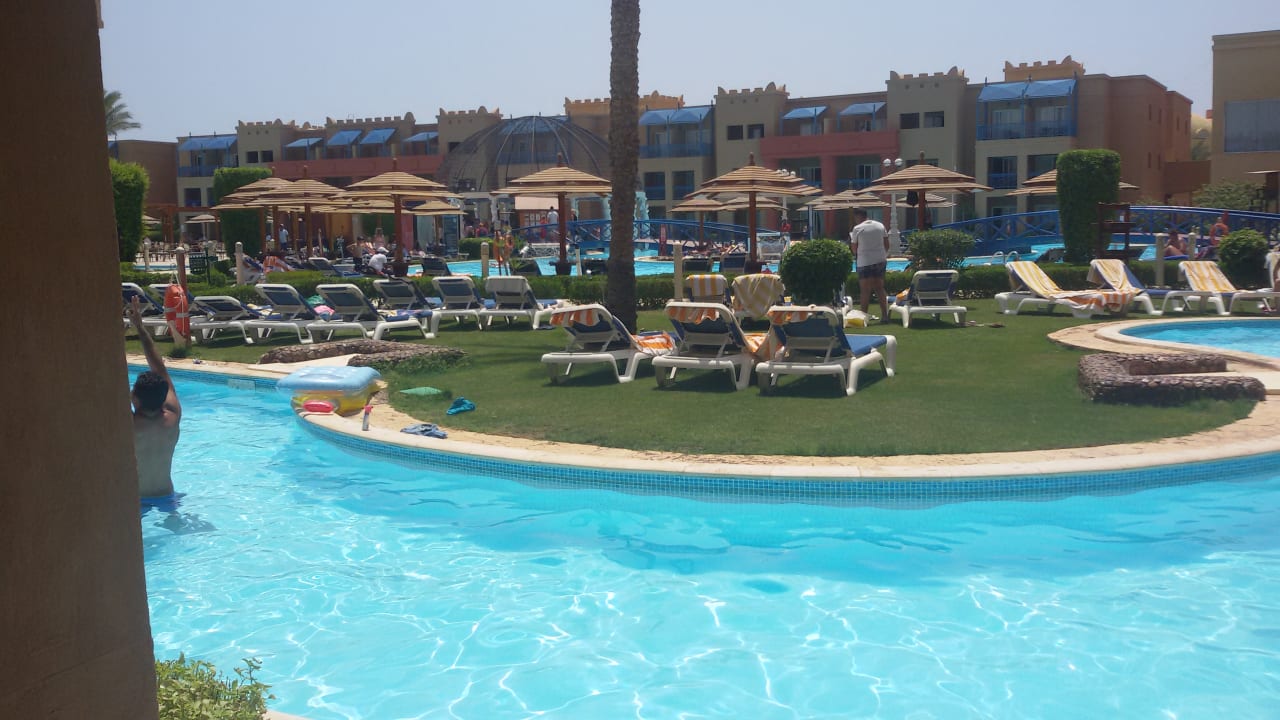 Pool Hotel Titanic Palace
