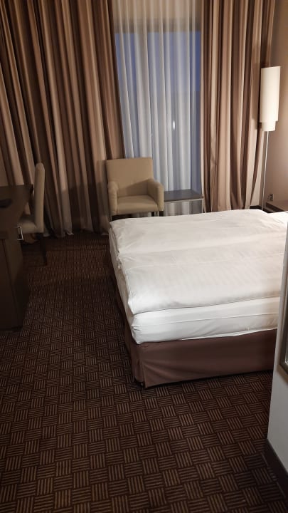 Zimmer IntercityHotel Hamburg Dammtor-Messe