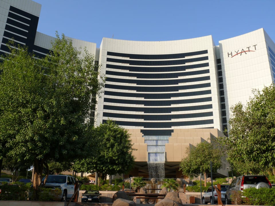 Blick von der Zufahrt aus Grand Hyatt Dubai