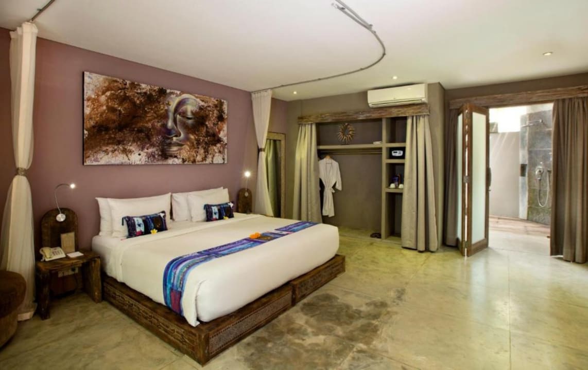 Zimmer Blue Karma Dijiwa Seminyak