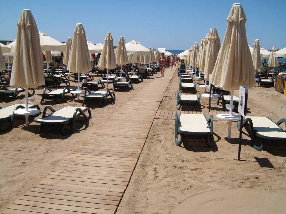 Zugang zum Strand Commodore Elite Suites & Spa - Adults only
