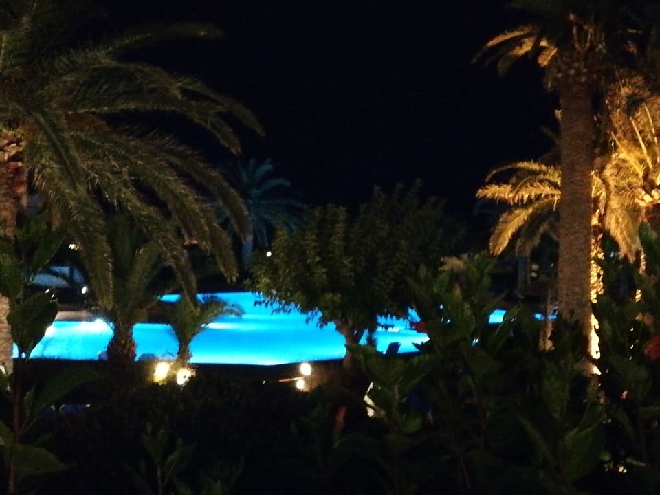 Pool Anissa Beach & Village