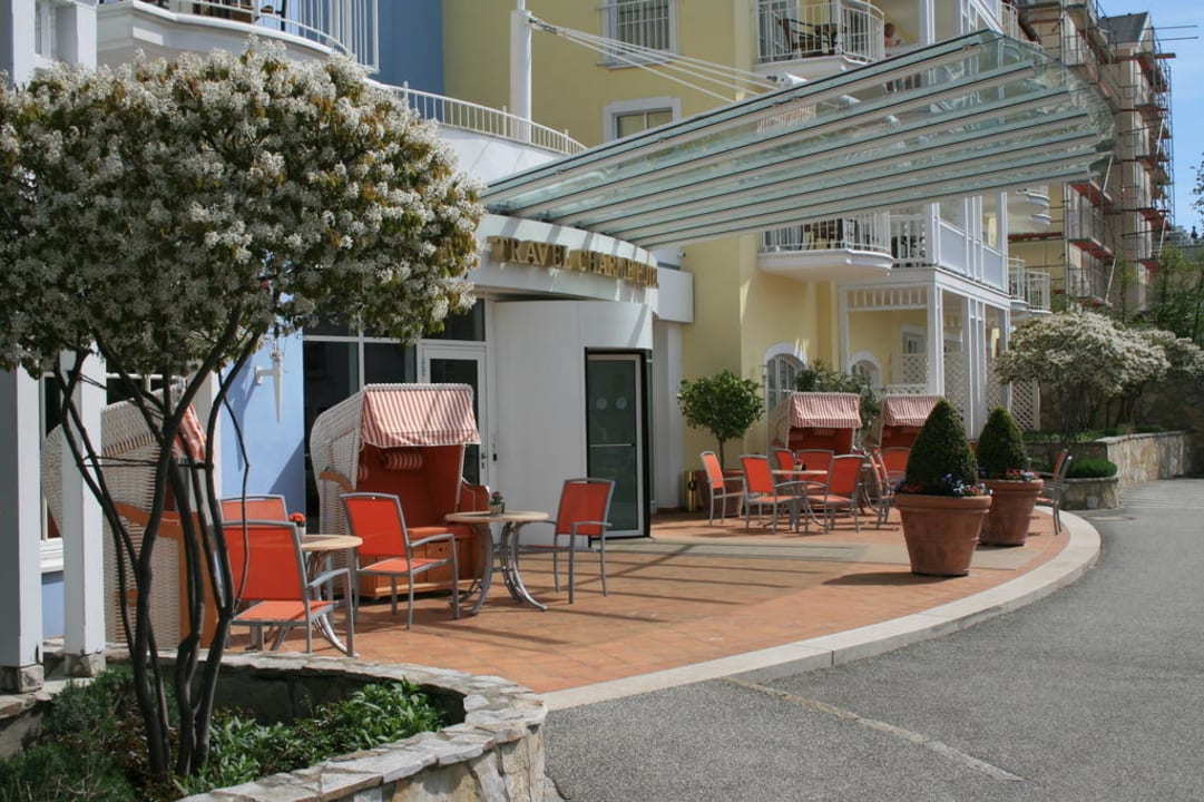 Strandkörbe vor dem Hotel Kleine Strandburg Zinnowitz