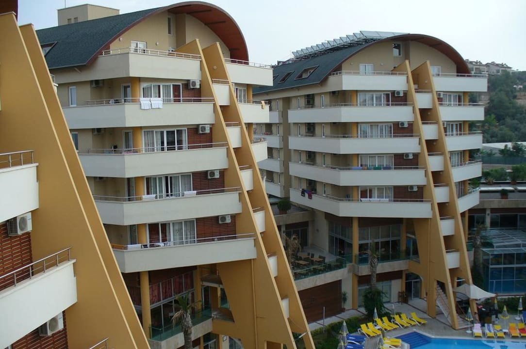 Widok na hotel Alaiye Resort & Spa