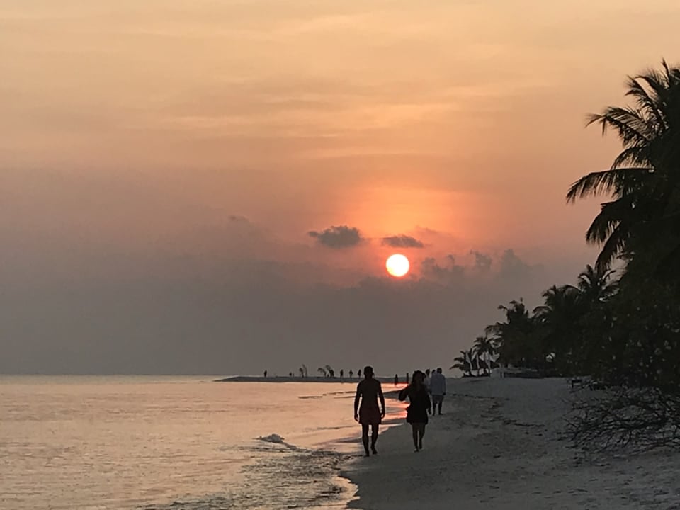 Strand Kuredu Island Resort & Spa