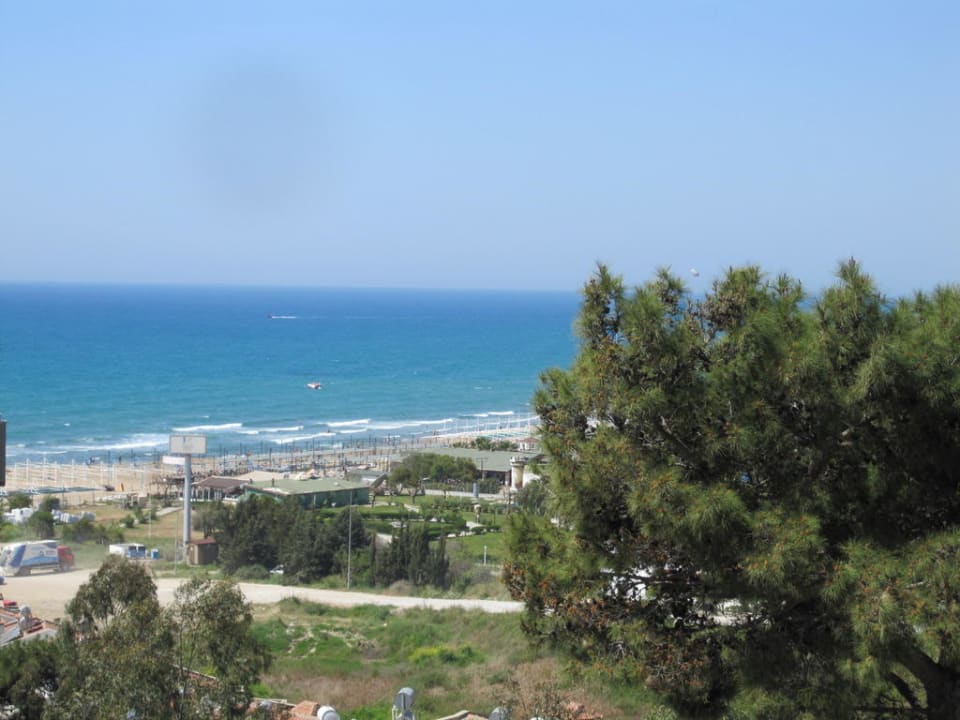 Blick zum Meer vom obersten Stockwerk des Hotels Side Alegria Hotel & Spa - Adults only +16