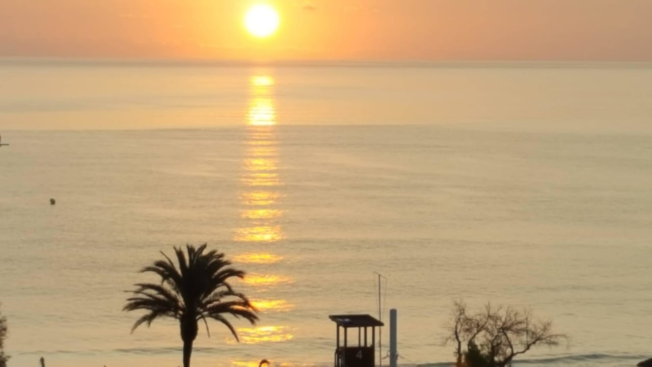 Im Sonnenaufgang allsun Hotel Sumba