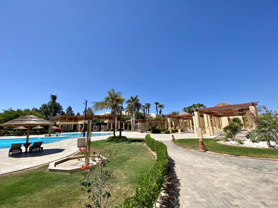 Pool ROBINSON SOMA BAY