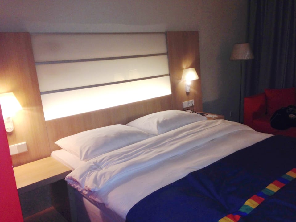 Bettanlage Park Inn by Radisson Frankfurt Airport