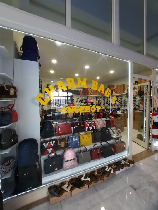 Sonstiges Well Palace Side