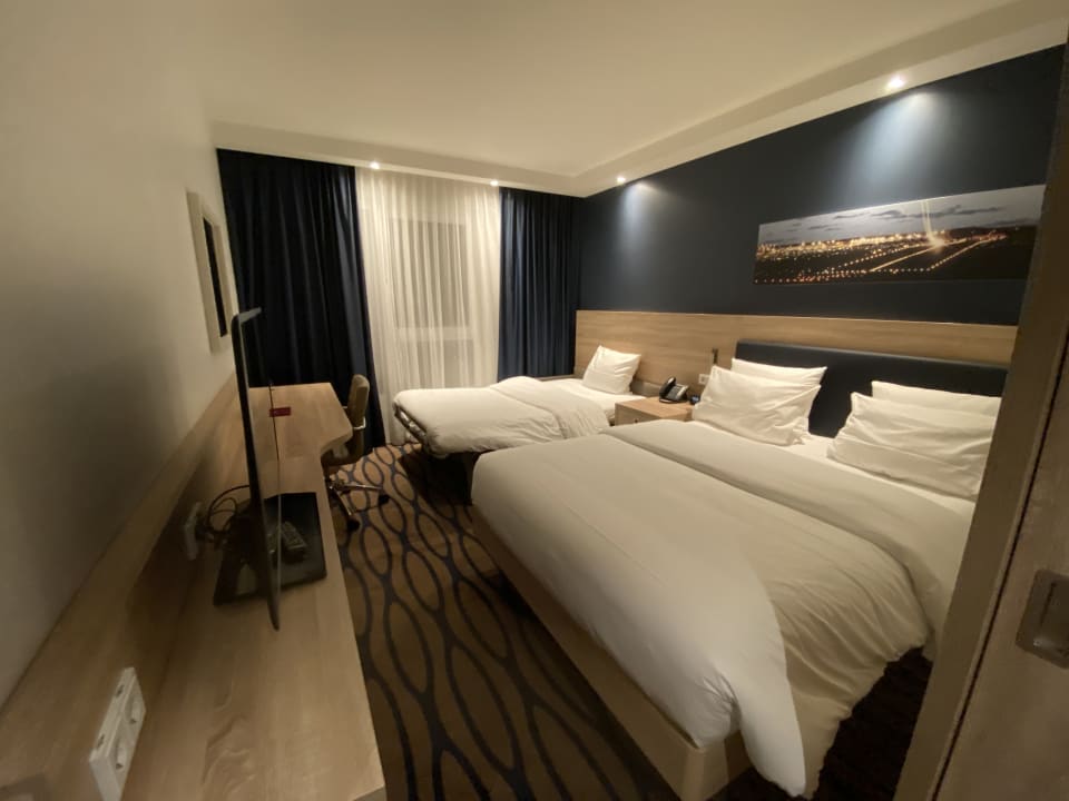 Zimmer Hampton By Hilton Frankfurt Airport