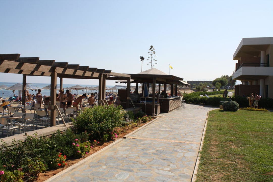 Strand mit Bar Calimera Sirens Beach