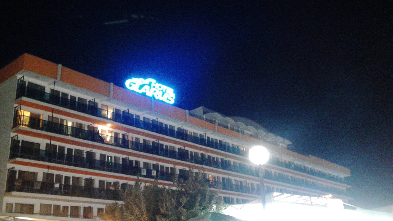 Außenansicht Hotel Glarus Beach