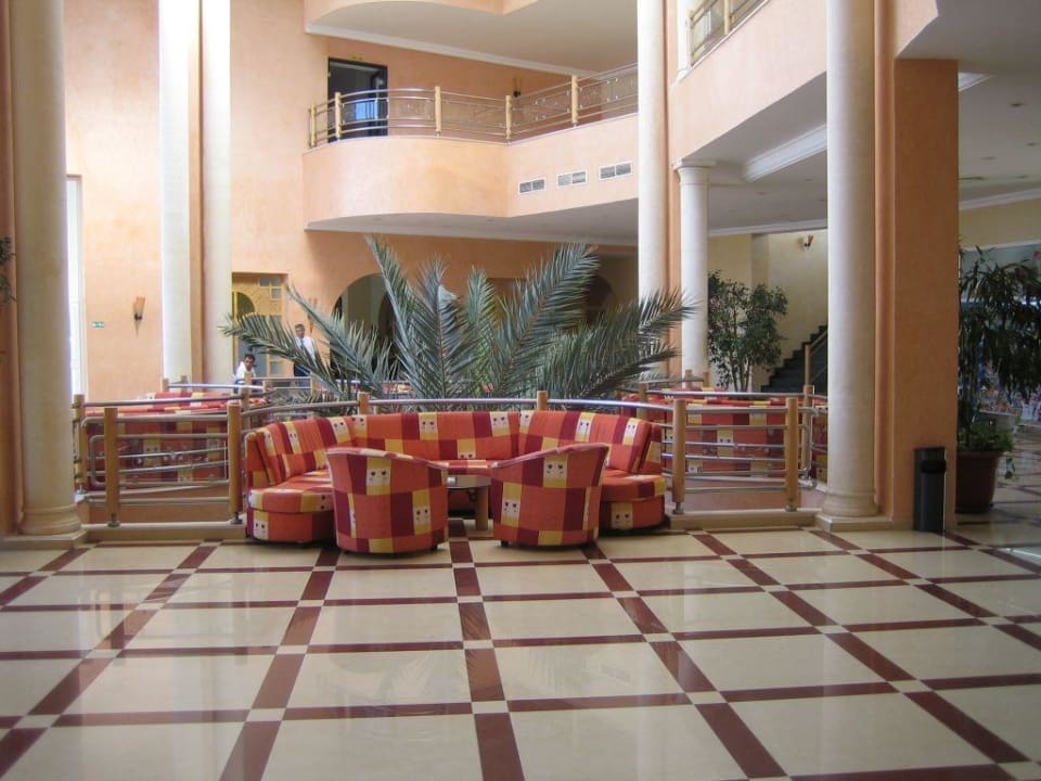 Lobby Hotel Eden Star