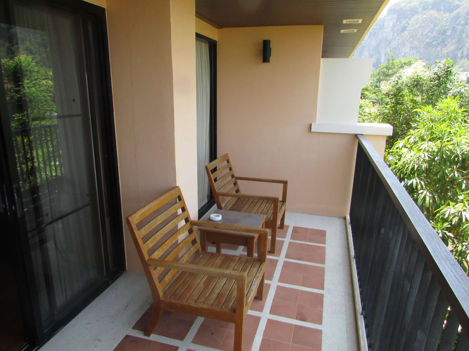 Unser Balkon (Familien-Suite) Avani Ao Nang Cliff Krabi Resort