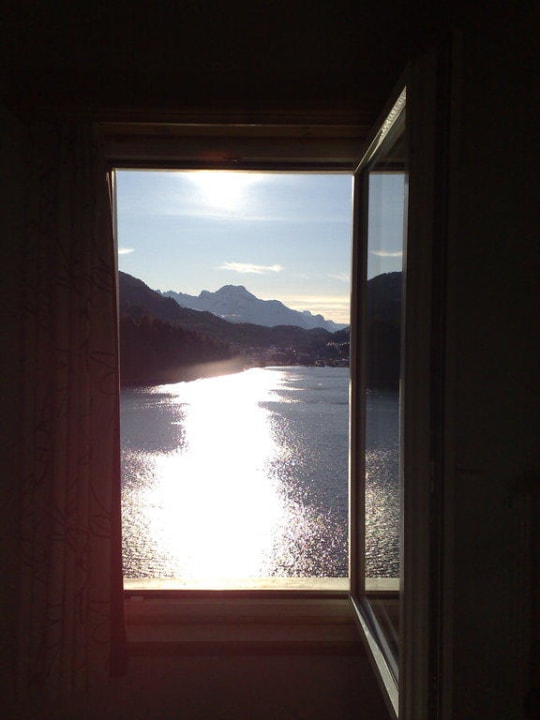 Sonnenuntergang über dem See Hotel Waldhaus Am See