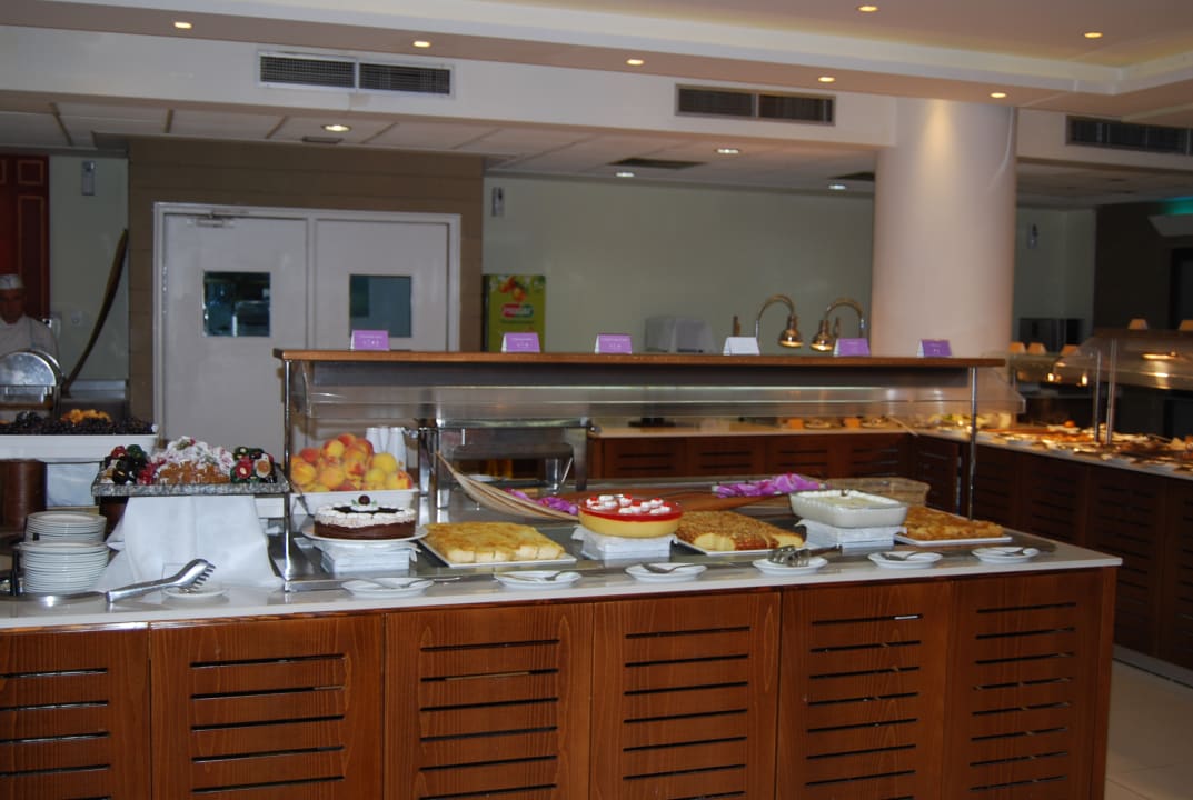 Gastro Crystal Springs Beach Hotel