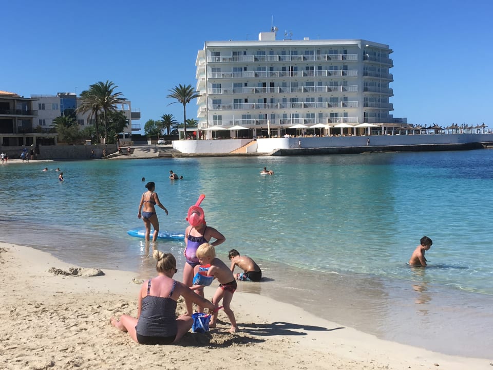 Strand Universal Hotel Marques