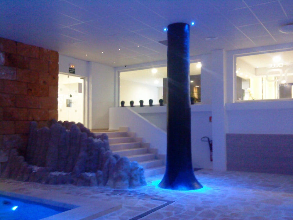 Eingang zum Hallenbad Club Simó Hotel by Senator