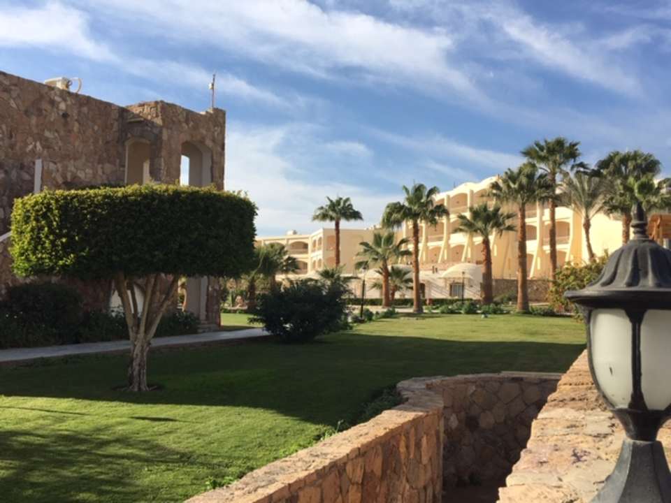 Gartenanlage Brayka Bay Resort