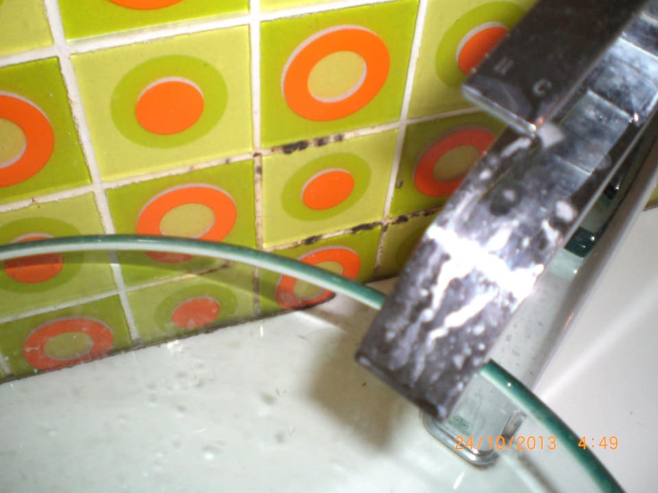 Fliesenspiegel hinter dem Waschbecken Citin Sukhumvit 11 by Compass Hospitality