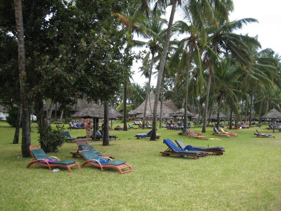 Liegewiese Neptune Village Beach Resort & Spa