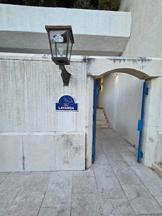 Außenansicht Hotel Aleksandar