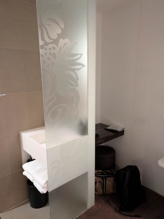 Zimmer Motel One Hamburg-Altona