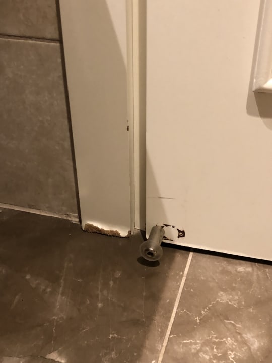 Zimmer Well Palace Side