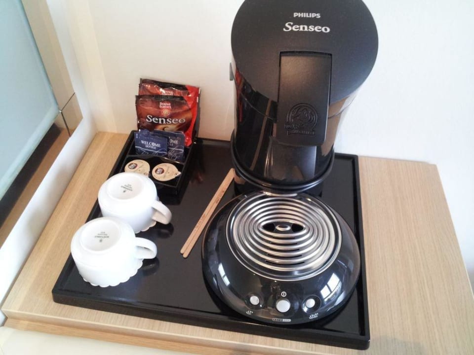 Senseo Maschine auf dem Zimmer Best Western Plus Welcome Hotel Frankfurt