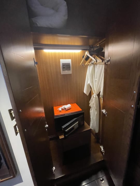 Zimmer Lucien Hanoi Lakeside Hotel & Rooftop