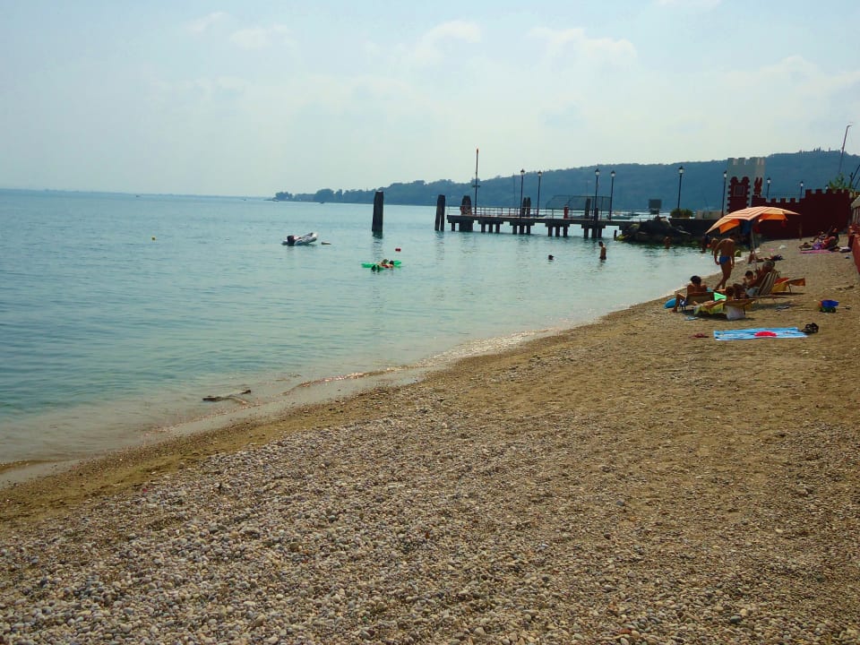 Strand Villa Garuti Residence