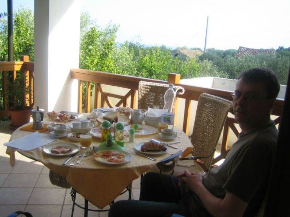 Frühstück auf der Terrasse Hotel Resort Tonicello & SPA