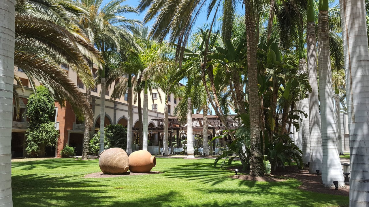 Die Gartenanlage ist sehr gepflegt Lopesan Costa Meloneras, Resort & Spa
