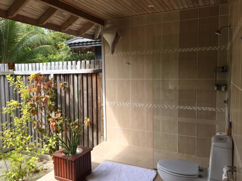 Zimmer Kuredu Island Resort & Spa