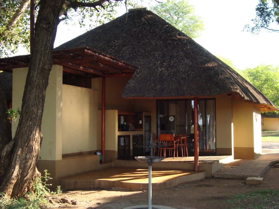Bungalow von aussen  Restcamp Lower Sabie
