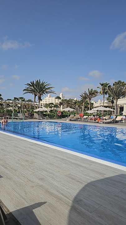 Pool Hotel Riu Karamboa